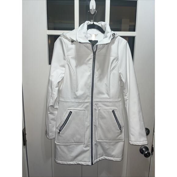 Jessica Simpson White Coat Size Soft Shell Small NWOT - Picture 2 of 10